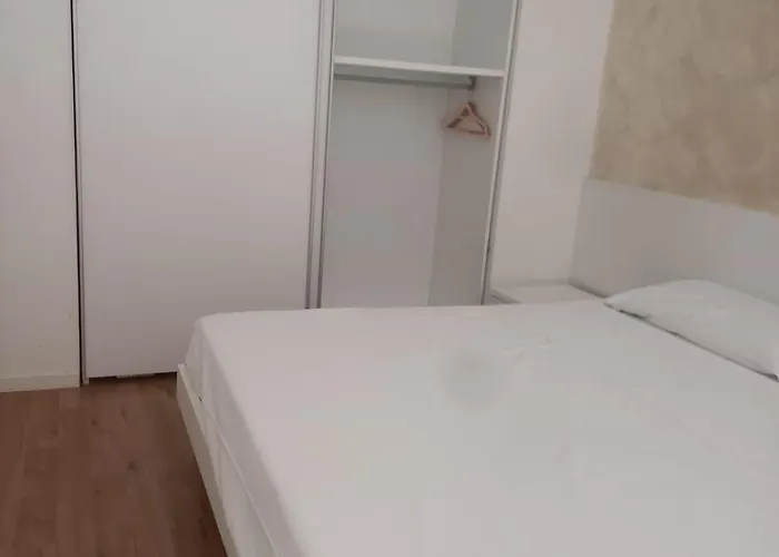 Апартаменты Bovisa Cosenz Village Con Giardino *